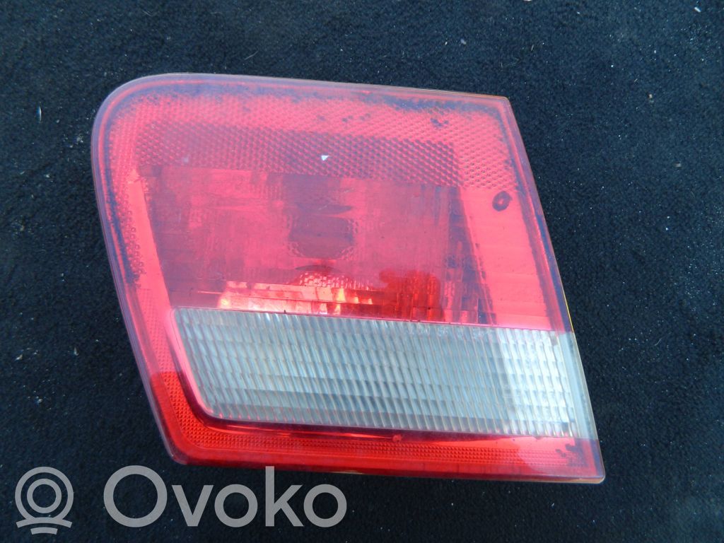 BMW 3 E46 Tailgate rear/tail lights 