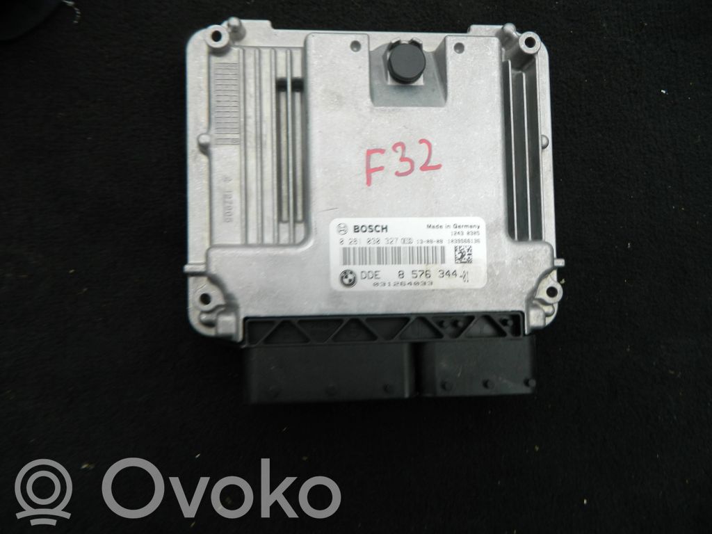 BMW 4 F32 F33 Блок управления двигателя 
