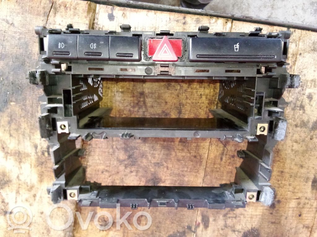Audi A4 S4 B7 8E 8H Portabicchiere 
