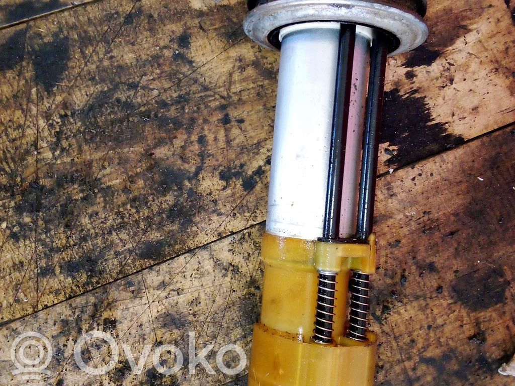 Iveco Daily 35 - 40.10 Sensor de nivel de combustible 