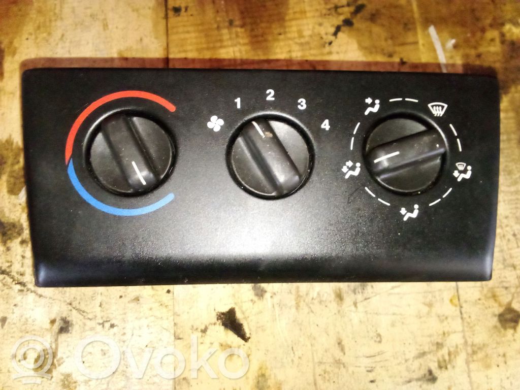 Opel Vectra B Climate control unit 