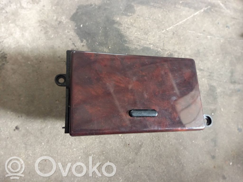 Audi A8 S8 D2 4D Glove box 