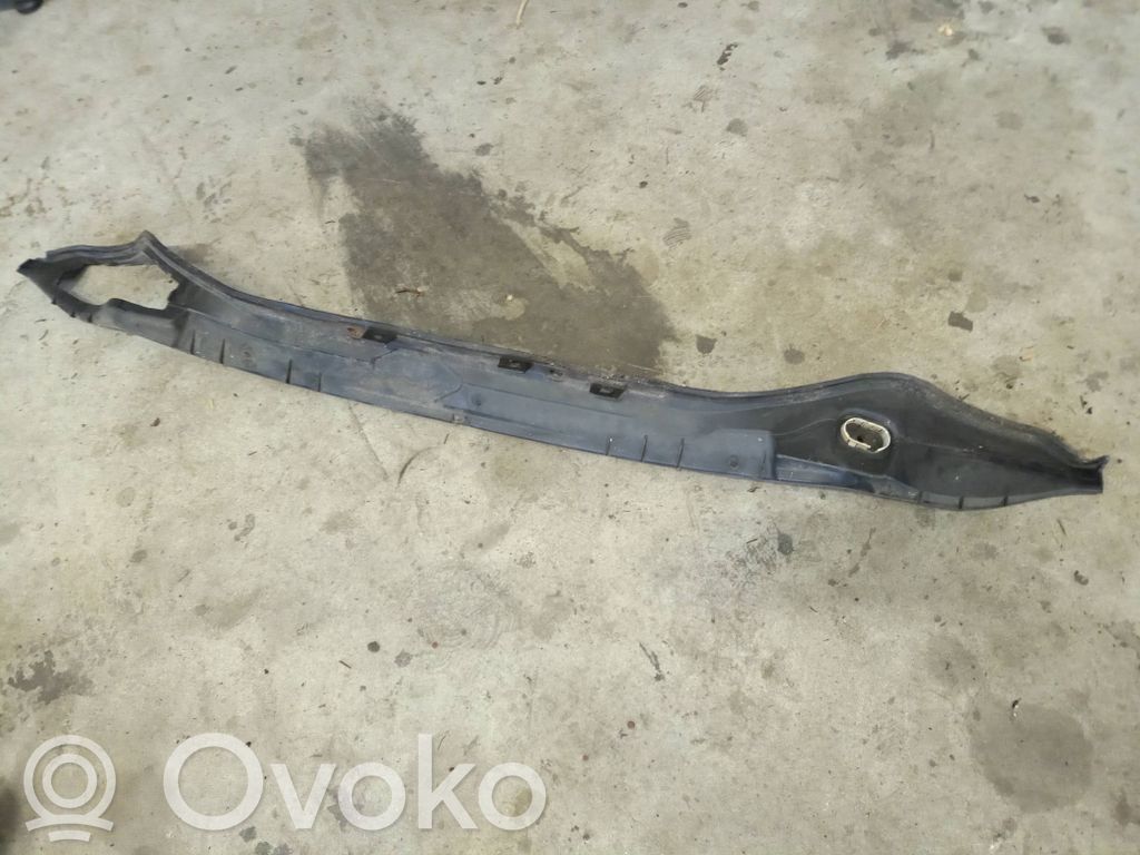 Peugeot 207 Wiper trim 