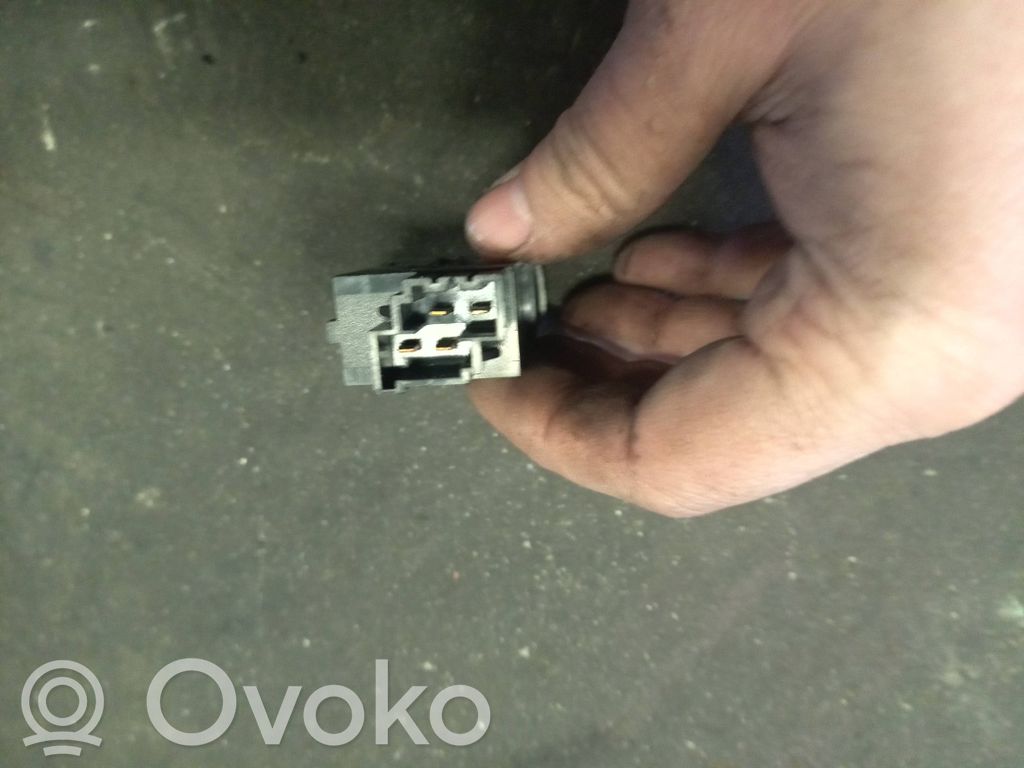Volvo S40, V40 Traction control (ASR) switch 