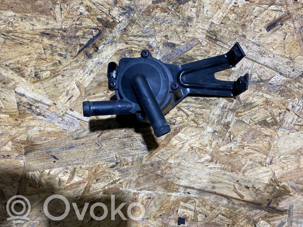 BMW 5 F10 F11 Pompe de circulation d'eau 