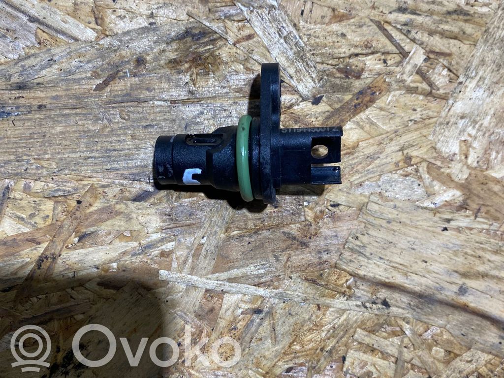 BMW 5 F10 F11 Camshaft position sensor 