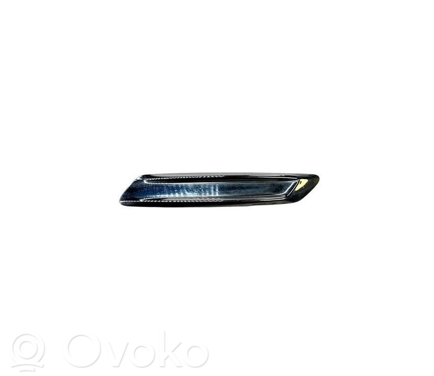 BMW 5 F10 F11 Rivestimento parafango (modanatura) 