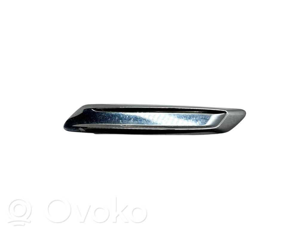 BMW 5 F10 F11 Rivestimento parafango (modanatura) 