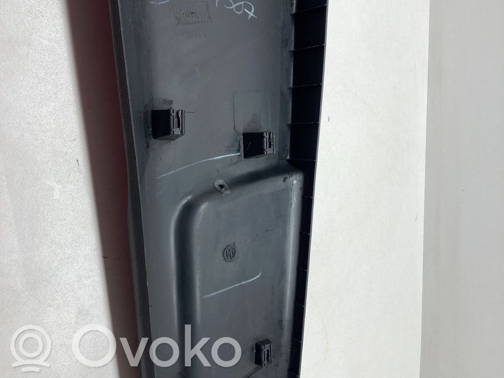 Volkswagen Jetta VI Rivestimento montante (B) (fondo) 
