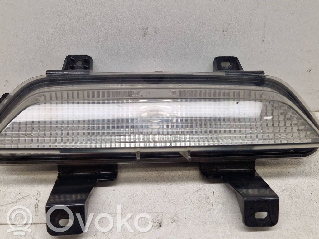 Reverse light   FR3B15500A