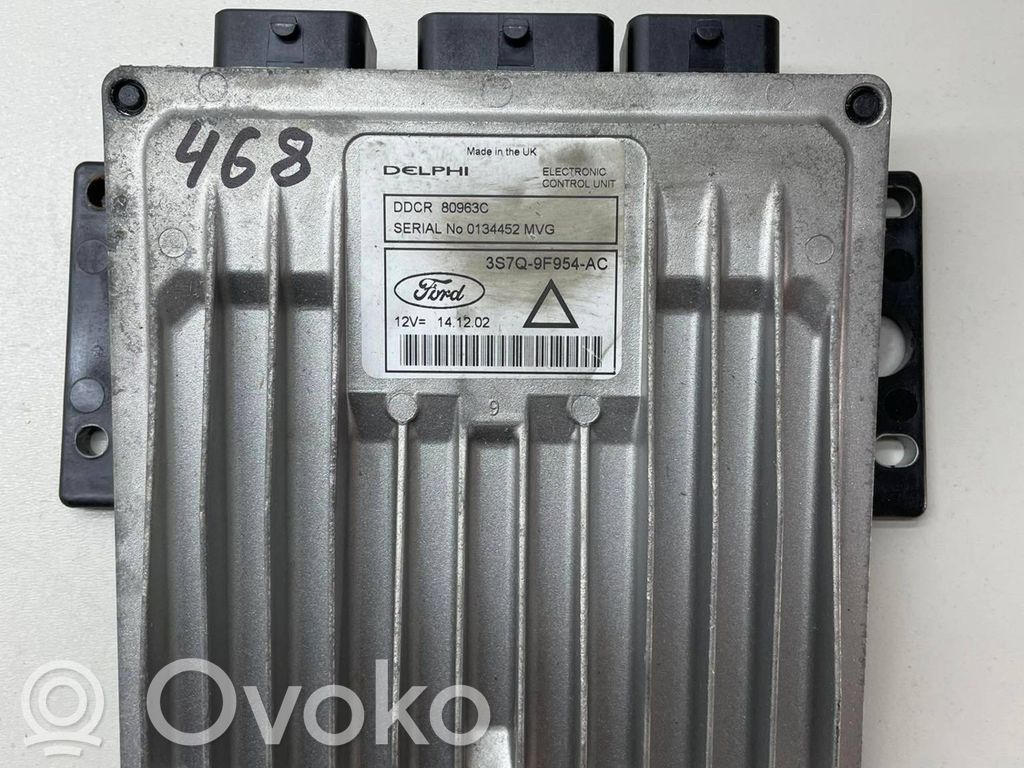 Ford Mondeo Mk III Engine control unit/module 