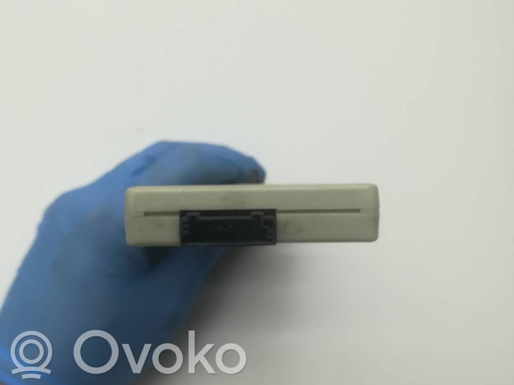 BMW 3 E90 E91 Antenos stiprintuvas 