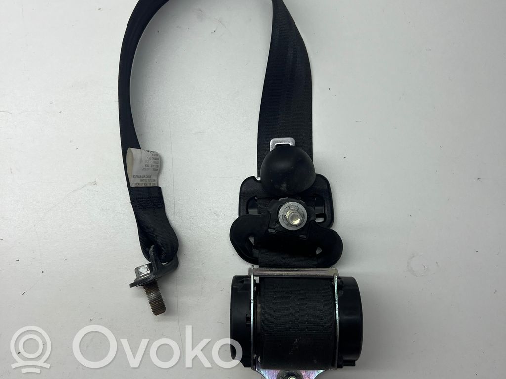 Isuzu D-Max Cinturón trasero 