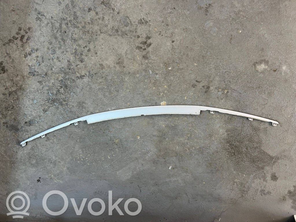 BMW 5 E60 E61 Etupuskurin alempi jäähdytinsäleikkö 