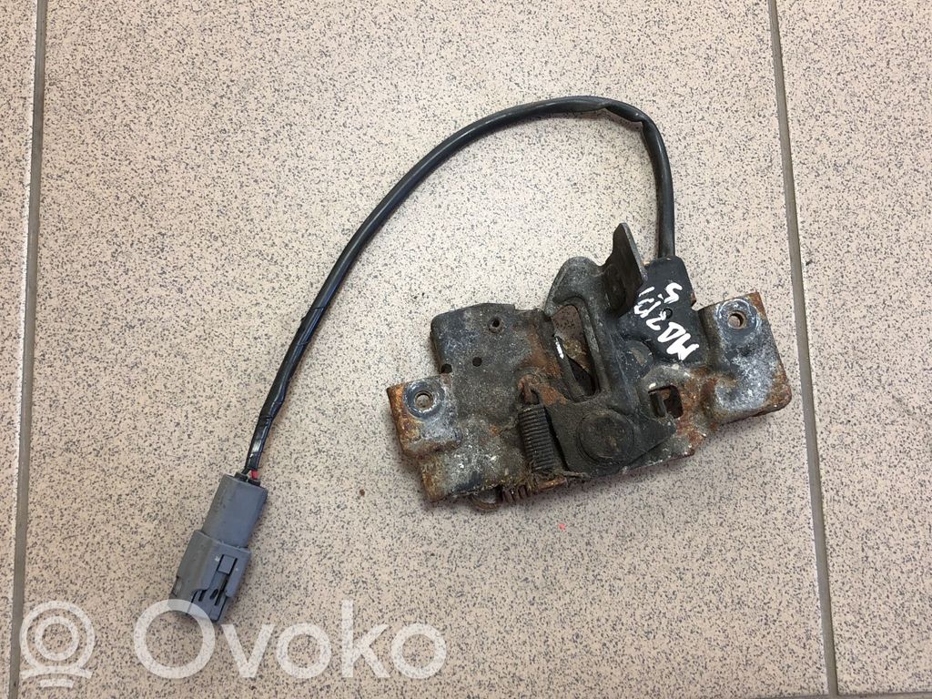 Engine bonnet/hood lock/catch