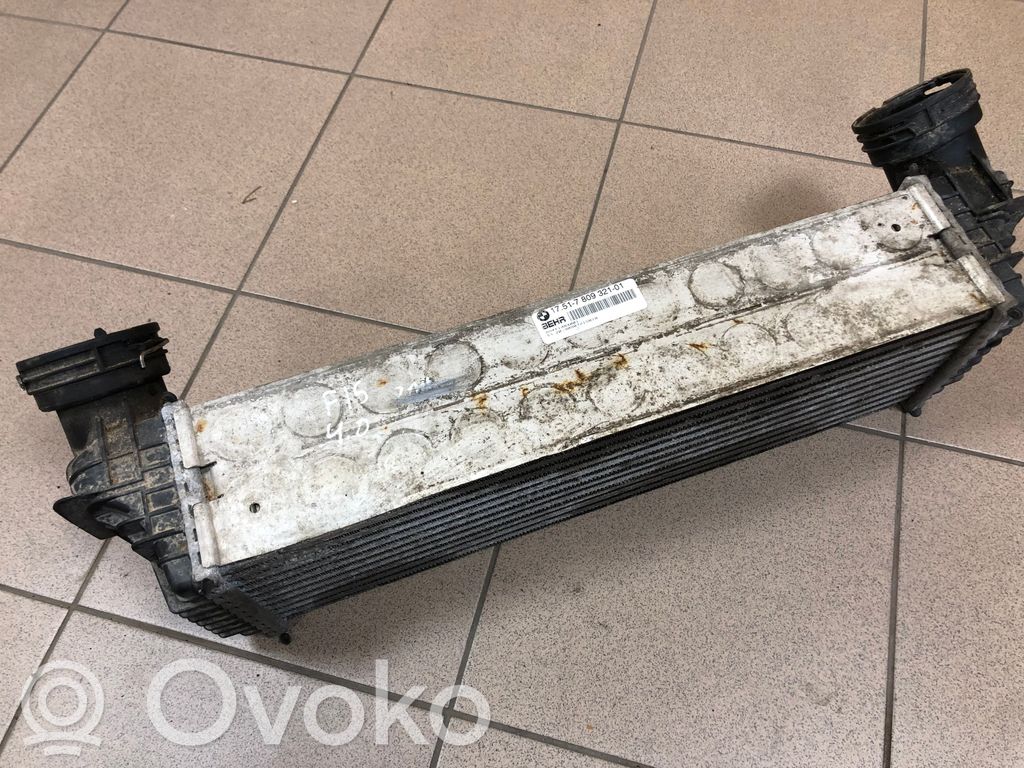 BMW X5 F15 Interkūlerio radiatorius 