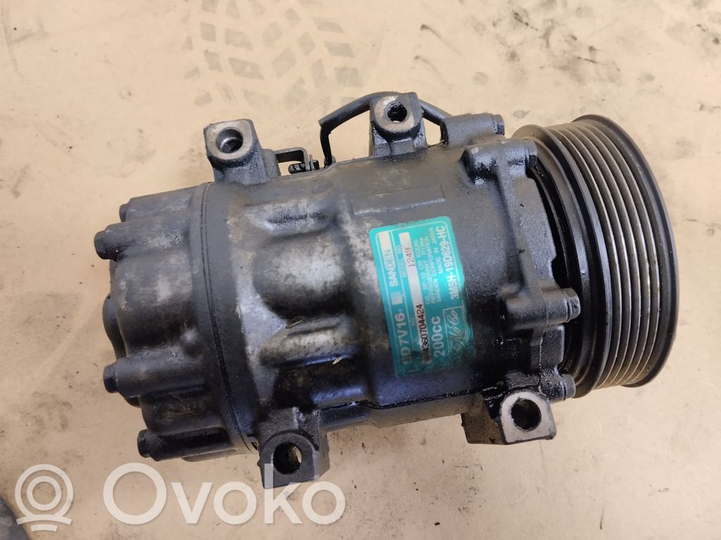 Ford Focus C-MAX Air conditioning (A/C) compressor (pump) 