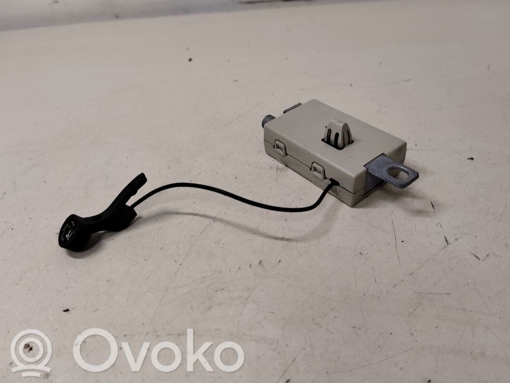 Volvo C30 Antenos stiprintuvas 