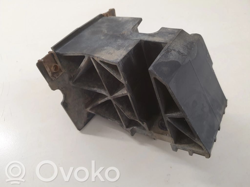 Peugeot 508 Front bumper mounting bracket 