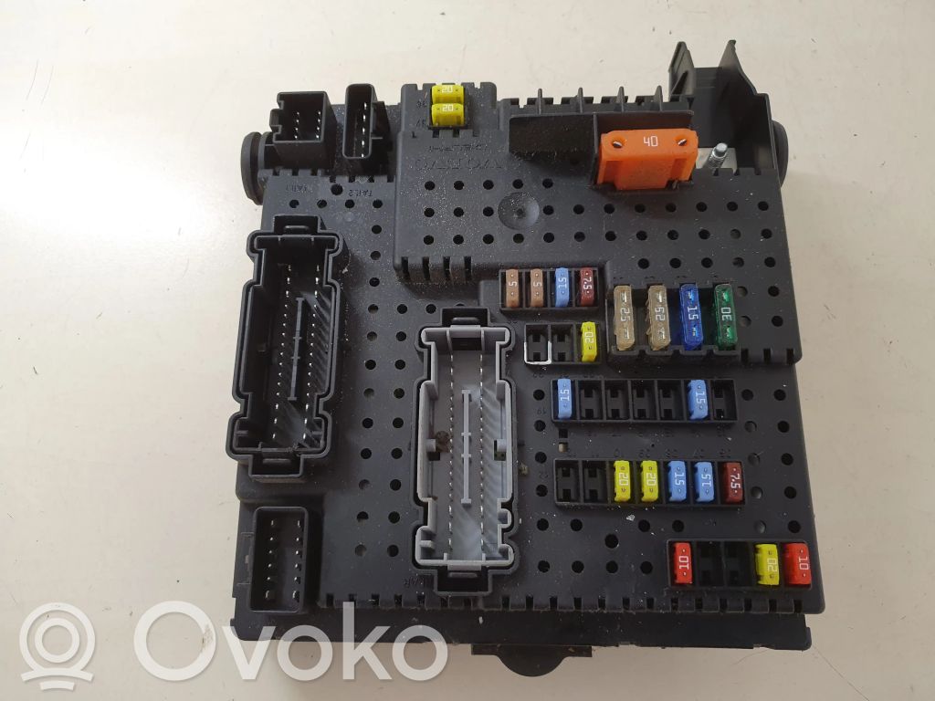 Volvo V70 Drošinātāju bloks 