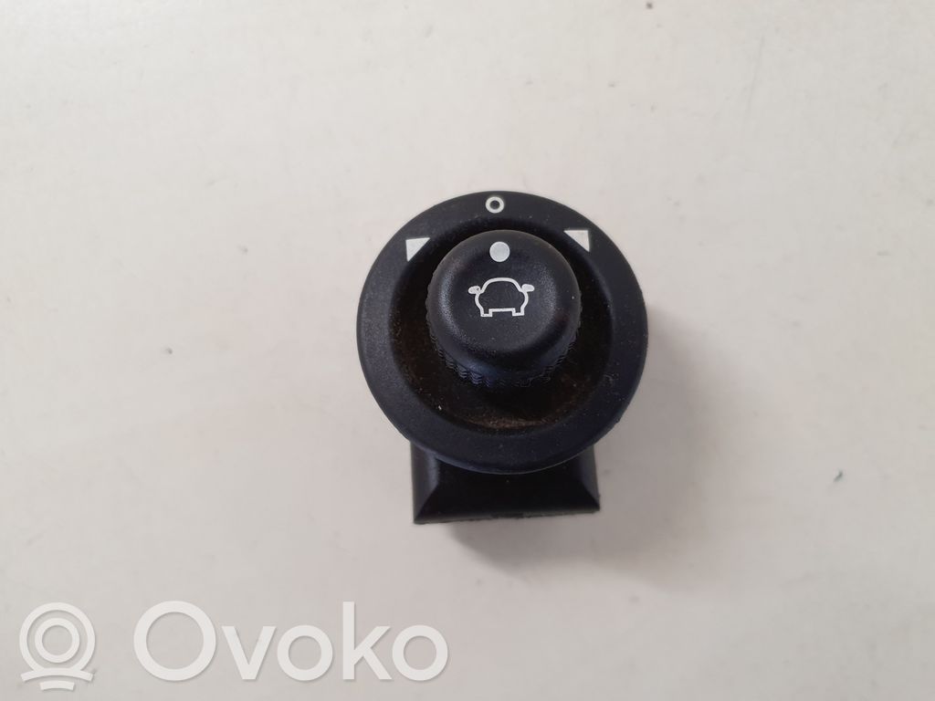 Interruptor del espejo lateral   93BG17B676BB