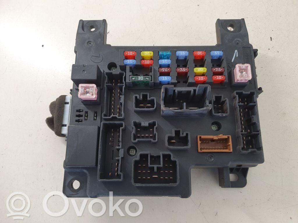 Mitsubishi Lancer VIII Fuse module 