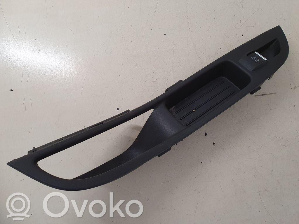 Ford Focus Electric window control switch 