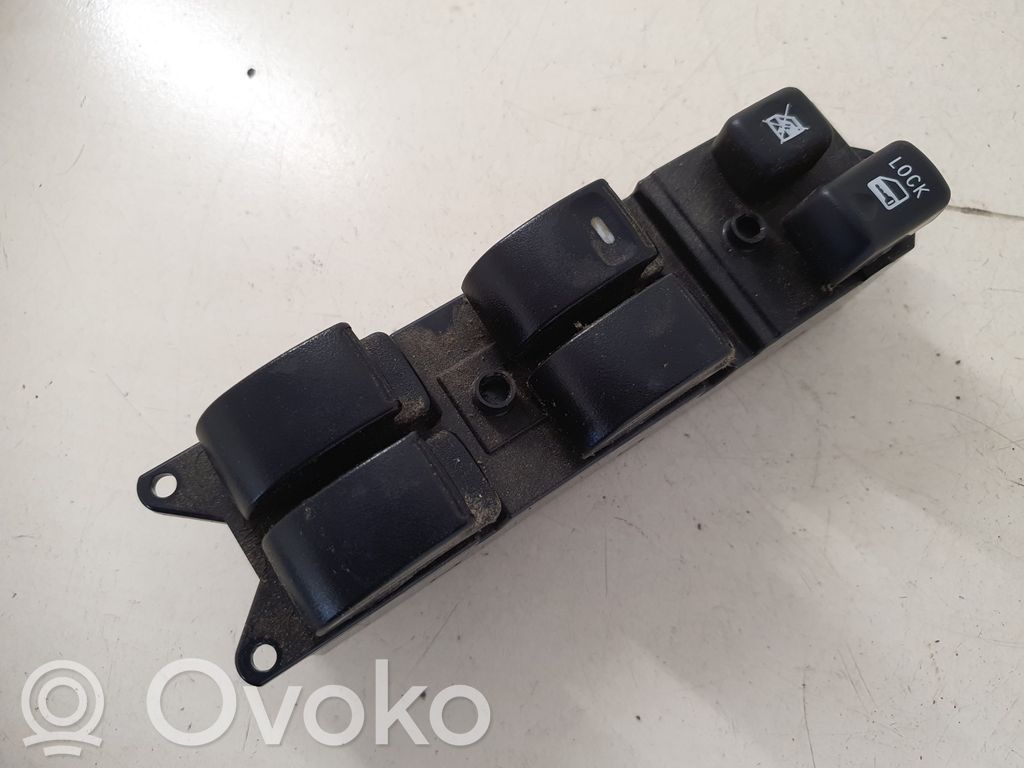 Mitsubishi Lancer VIII Electric window control switch 