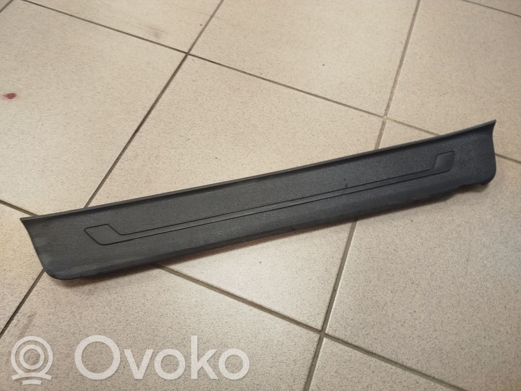 KIA Optima Etuoven kynnyksen suojalista 