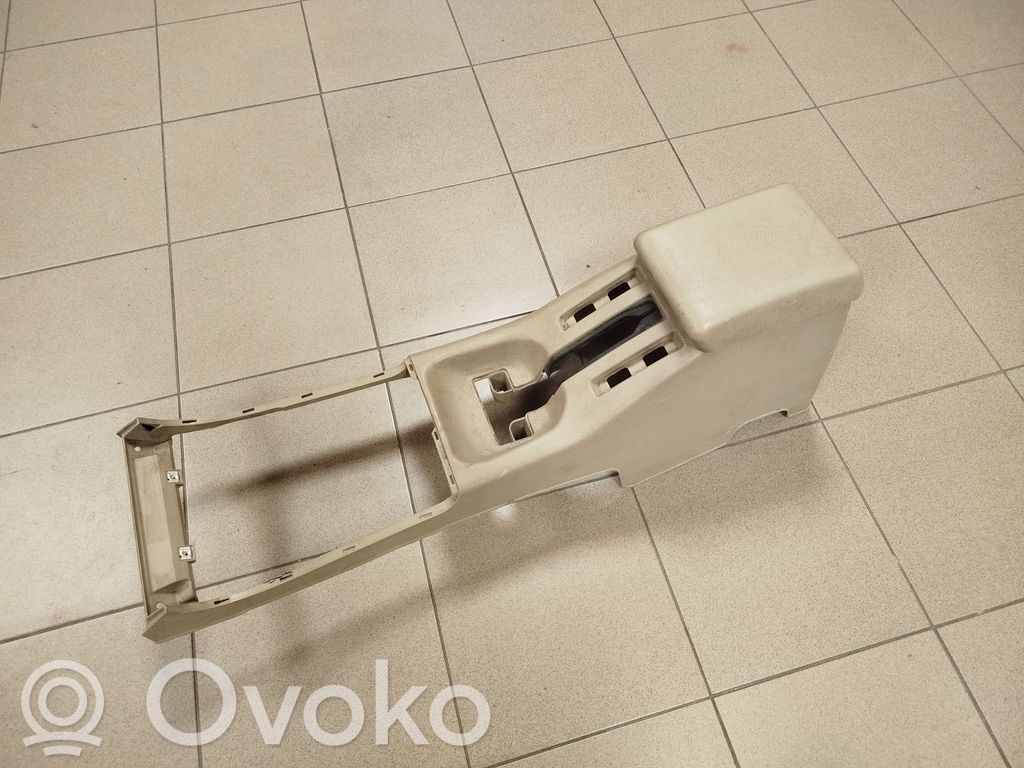 Nissan Terrano Tunel środkowy 