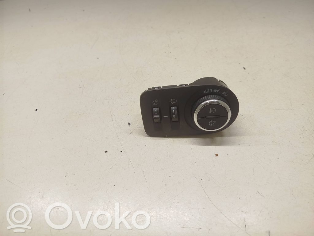 Opel Grandland X Lukturu slēdzis 