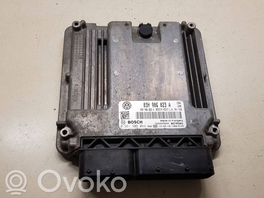 Porsche Cayenne (92A) Engine control unit/module 