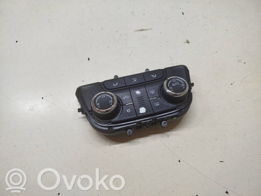 Opel Mokka Climate control unit 
