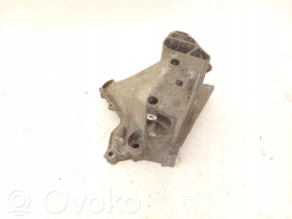 Volkswagen Polo VI Supporto di montaggio del motore 