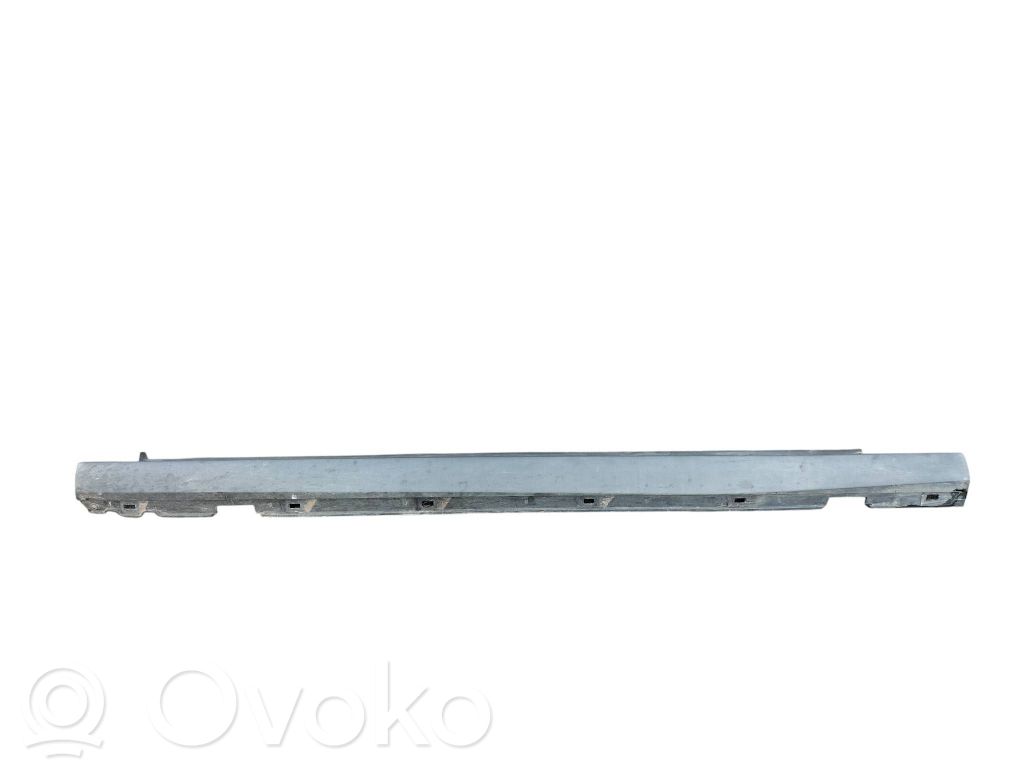 Ford Focus Kojų erdvės šonine apdaila 