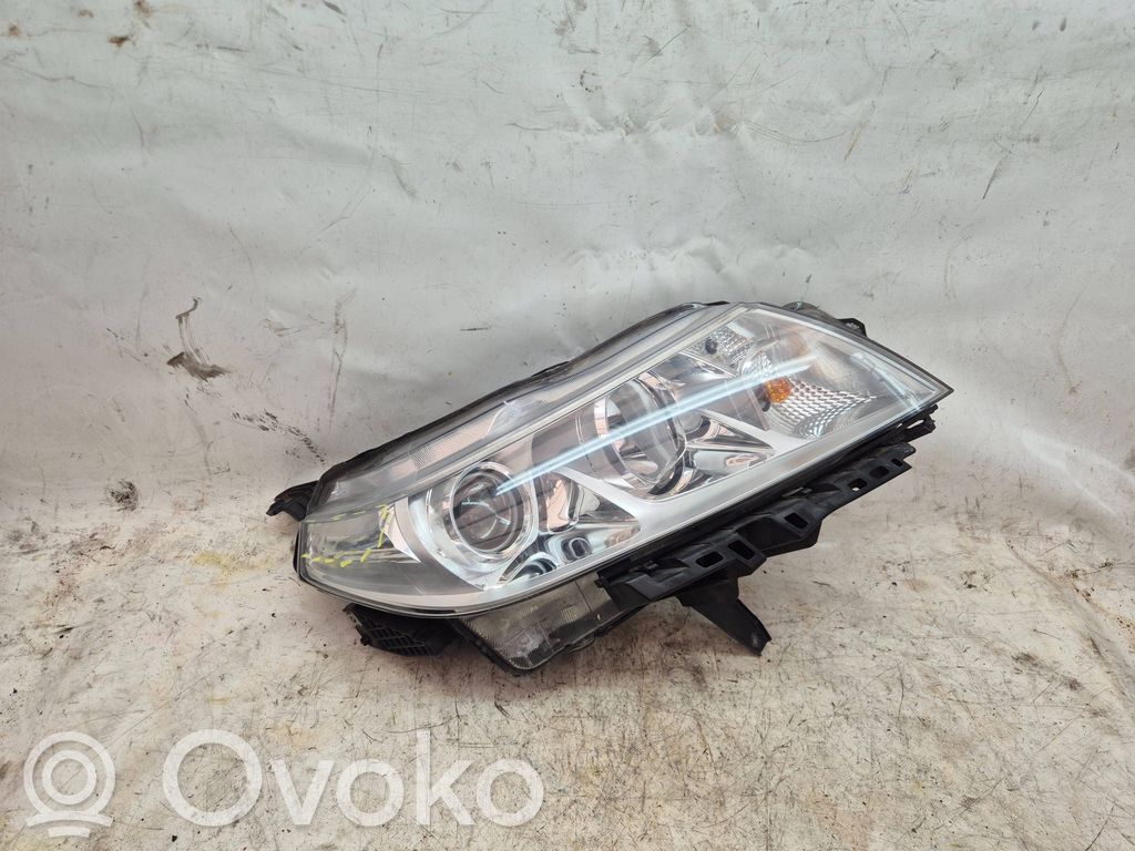Suzuki Vitara (LY) Headlight/headlamp 
