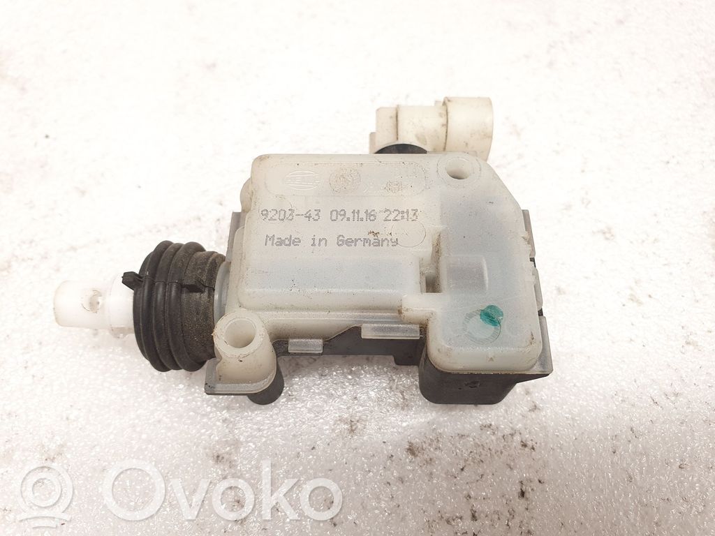 Engine bonnet/hood lock/latch loop/hook   920343