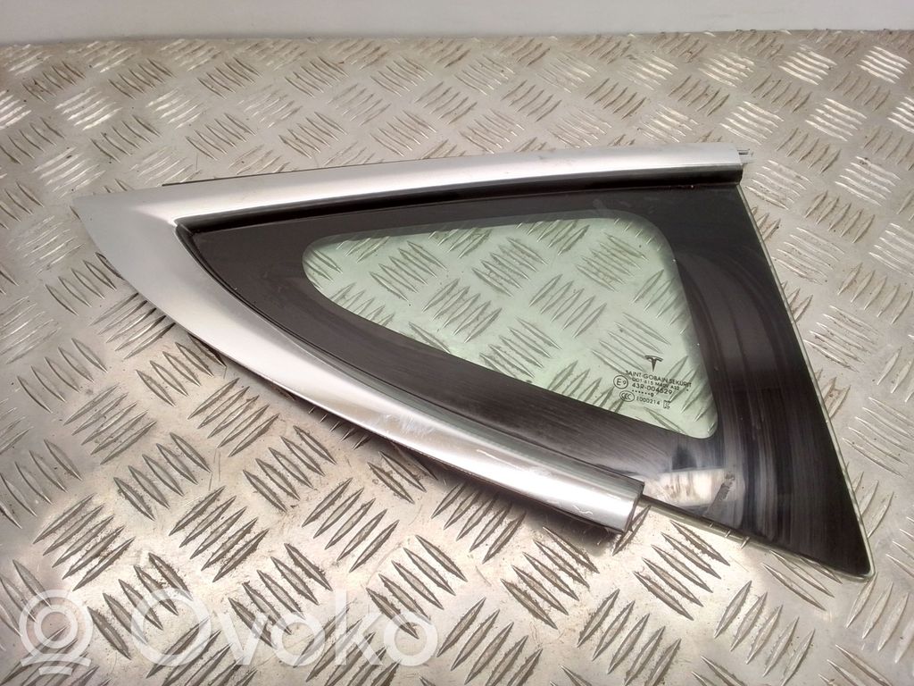 Tesla Model 3 Rear vent window glass 