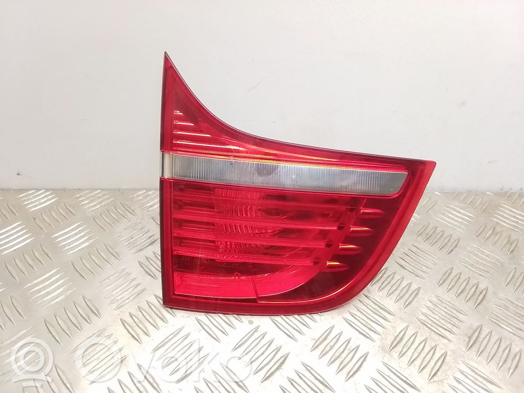 Tailgate rear/tail lights   224211