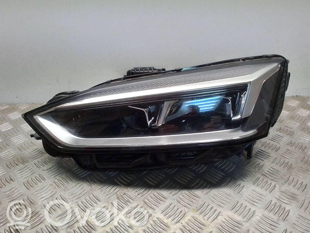 Audi A5 Headlight/headlamp 