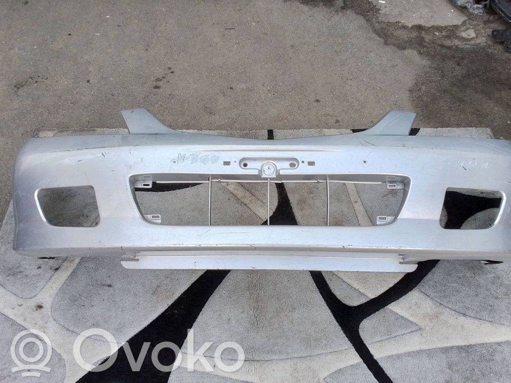 Mazda 323 F Parachoques delantero 