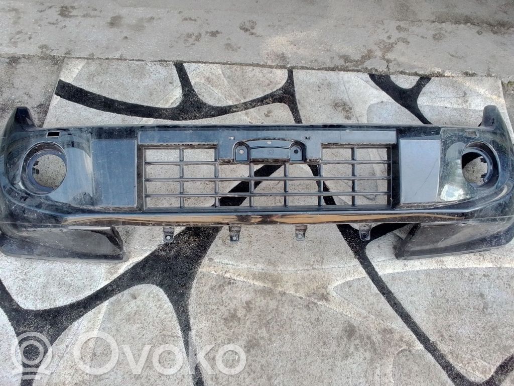 Mitsubishi Pajero Parachoques delantero 