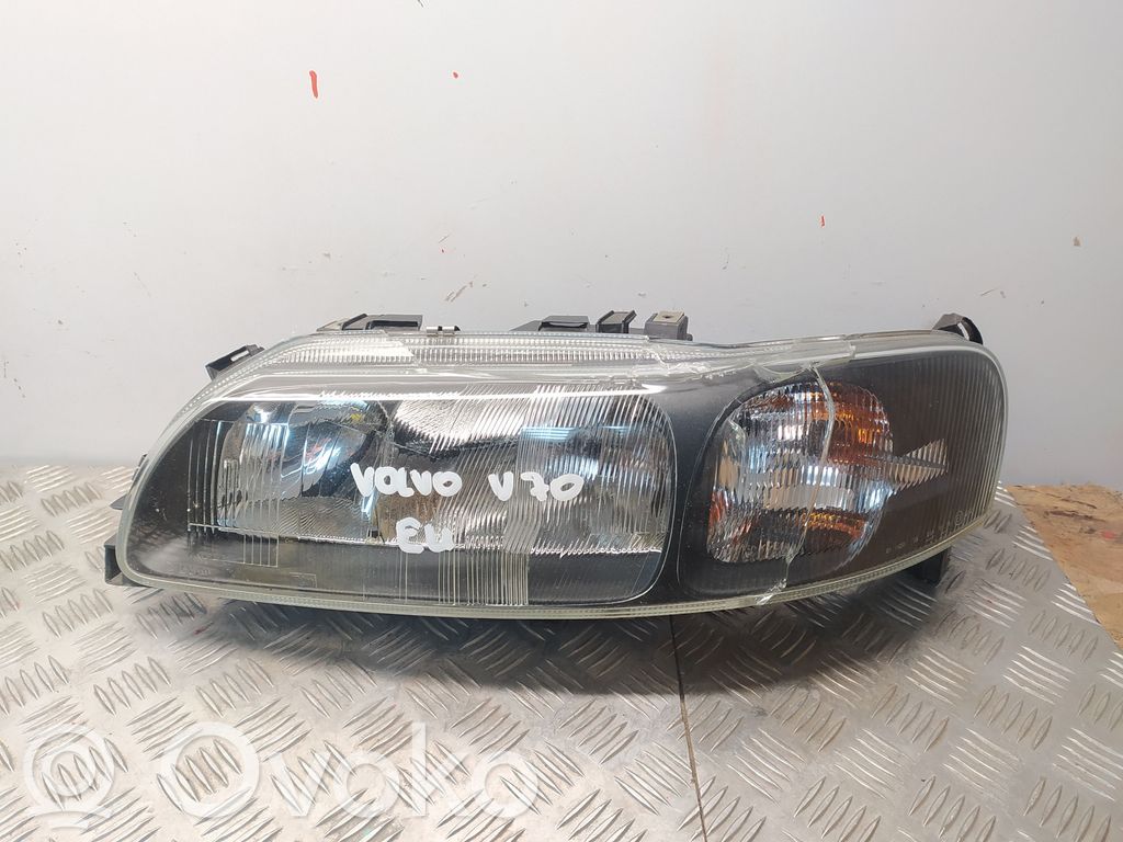 Volvo V70 Headlight/headlamp 