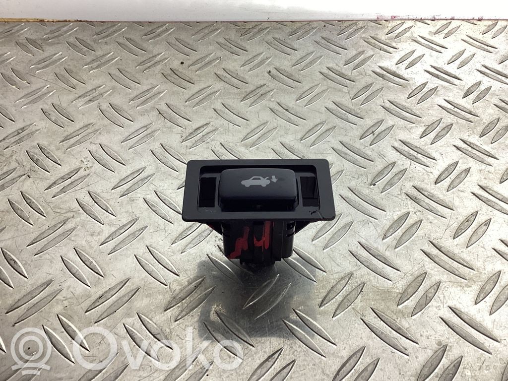 Lexus GS 250 350 300H 450H Tailgate opening switch 
