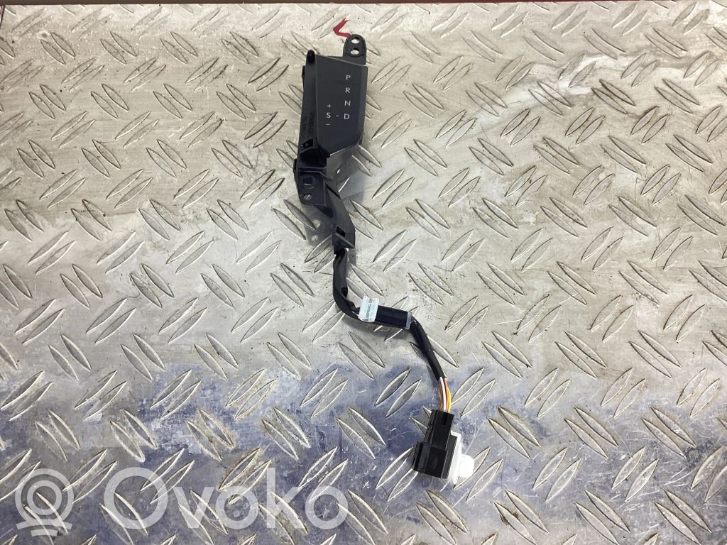 Lexus UX Gear shift selector indicator 
