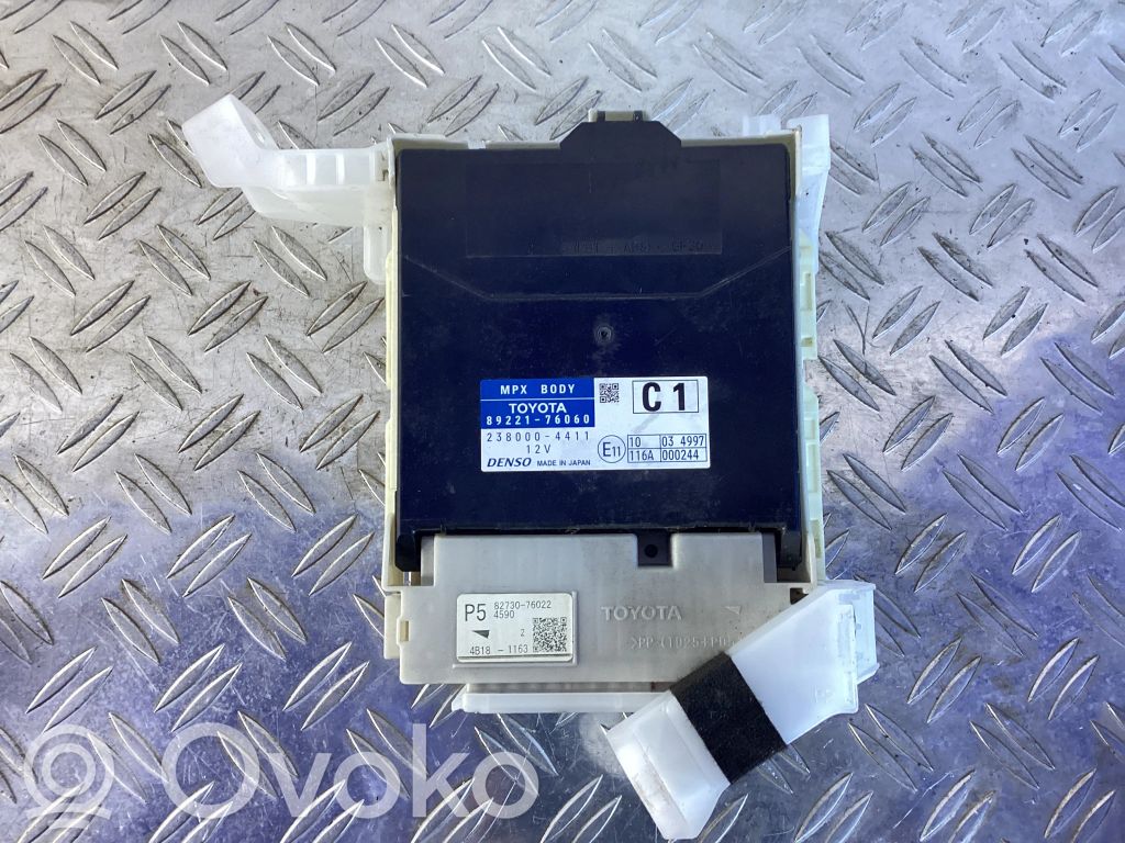 Lexus CT 200H Module de fusibles 