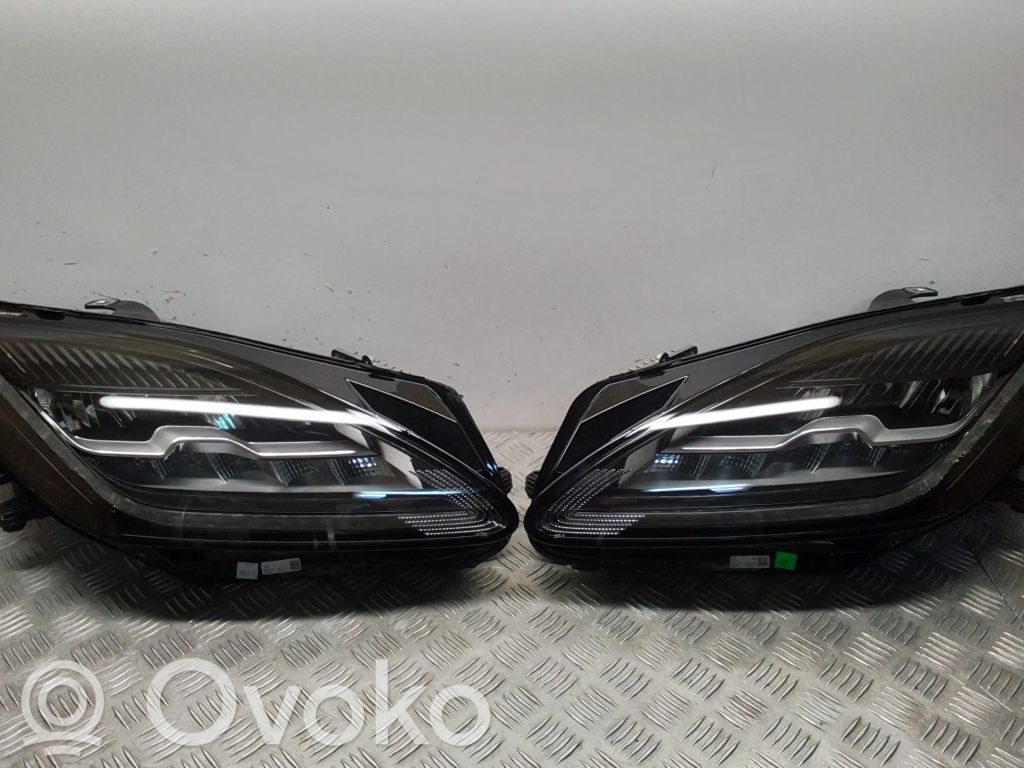 Jaguar E-Pace Headlights/headlamps set 