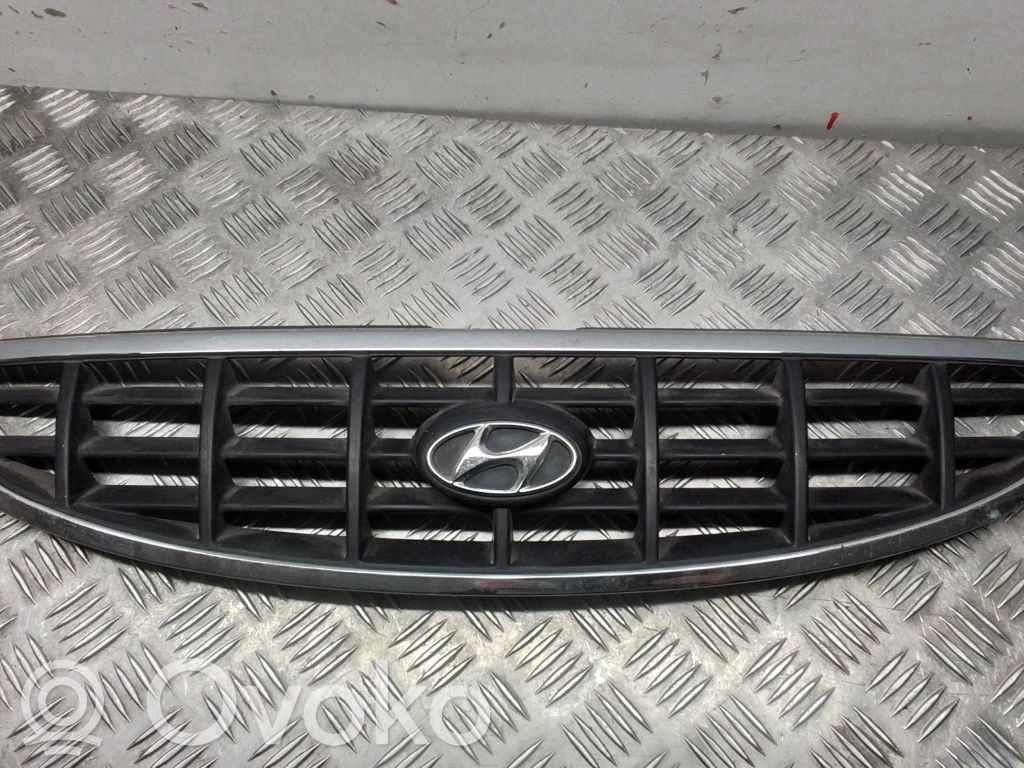 Hyundai Accent Etusäleikkö 