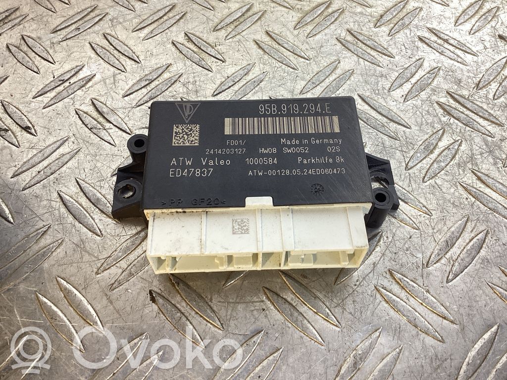Porsche Macan (95B) Parking PDC control unit/module 