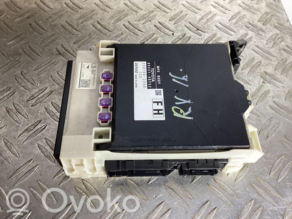 Lexus RX 450H Módulo de fusible 